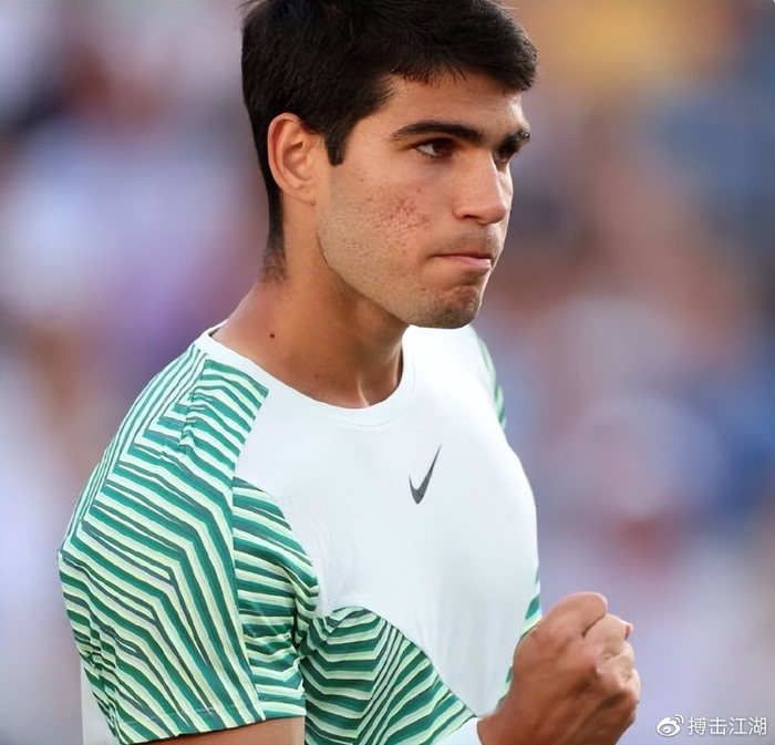 球迷们都在 球迷们都在