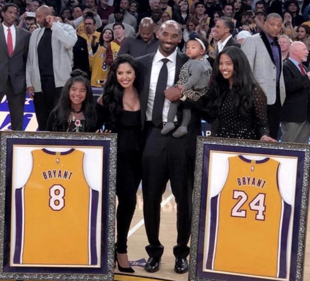 他們憑借姆 他們憑借姆